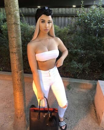 26Hadjar Nackt Leaks OnlyFans Foto 9