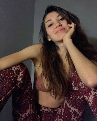 Adorable-dina-official