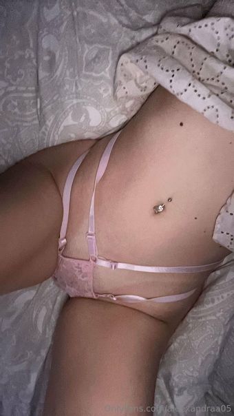 aleexandraa05 Nackt Leaks OnlyFans Foto 18