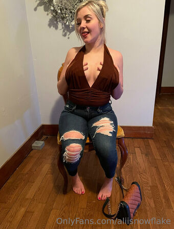aliisnowflake Nackt Leaks OnlyFans Foto 10
