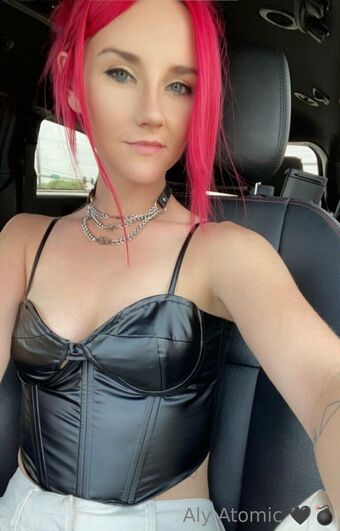 alyatomicfree Nackt Leaks OnlyFans Foto 8