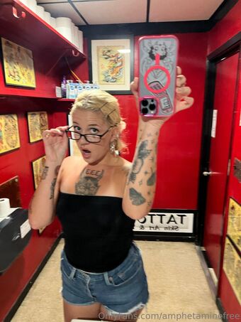 amphetaminefree Nackt Leaks OnlyFans Foto 3