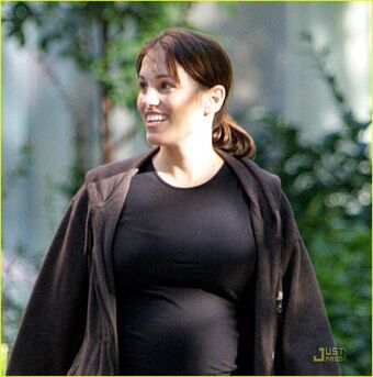 Amy Jo Johnson Nackt Leaks OnlyFans Foto 48