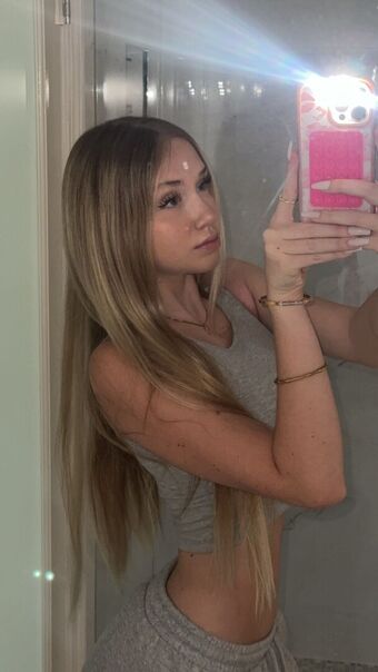 anabelprivacc Nackt Leaks OnlyFans Foto 33