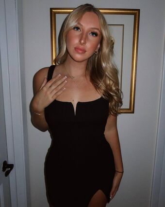 Anna Schmid Nackt Leaks OnlyFans Foto 4