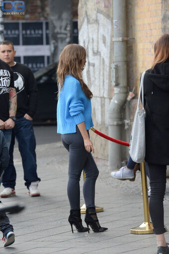 Annemarie Warnkross Nackt Leaks OnlyFans Foto 16