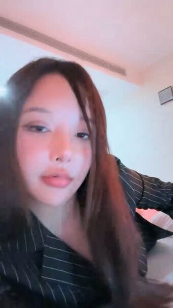 唐泽雪 Arion 龙婆 Nackt Leaks OnlyFans Foto 14