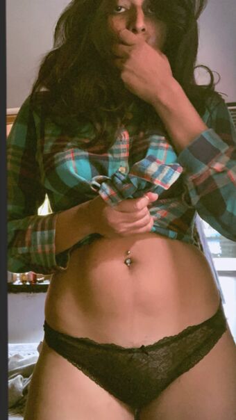 Astha Aggerwal Nackt Leaks OnlyFans Foto 7