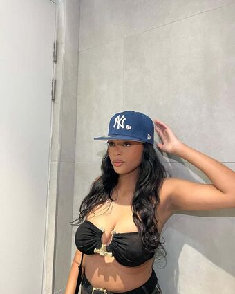 Ayanda Pambo Nackt Leaks OnlyFans Foto 9