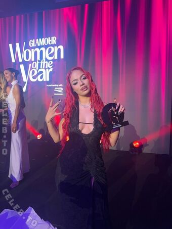 Badmómzjay Nackt Leaks OnlyFans Foto 159