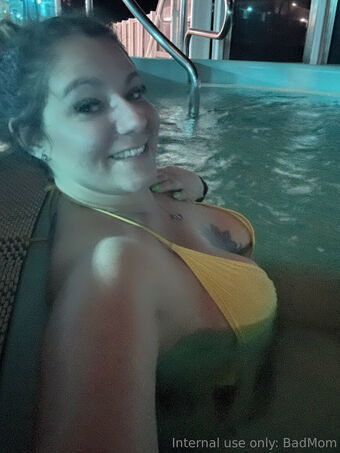 badmominrealestate1.0