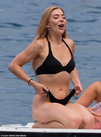 Becky Hill Nackt Leaks OnlyFans Foto 50