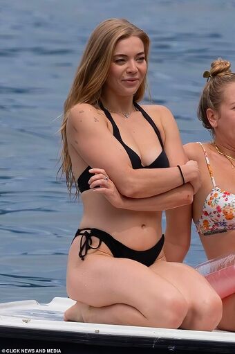 Becky Hill Nackt Leaks OnlyFans Foto 53