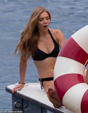 Becky Hill Nackt Leaks OnlyFans Foto 60