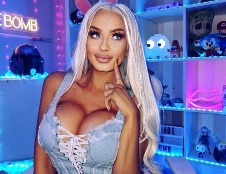 blondexbombx
