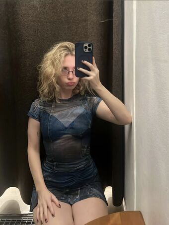 Blondshell