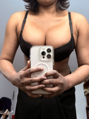 Bulbul Nackt Leaks OnlyFans Foto 2