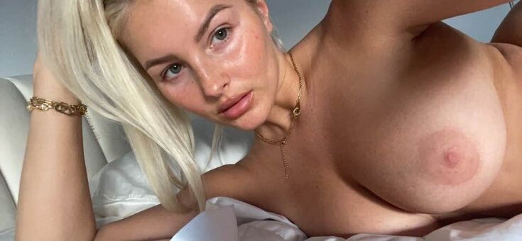 Caroline Weeks Nackt Leaks OnlyFans Foto 8