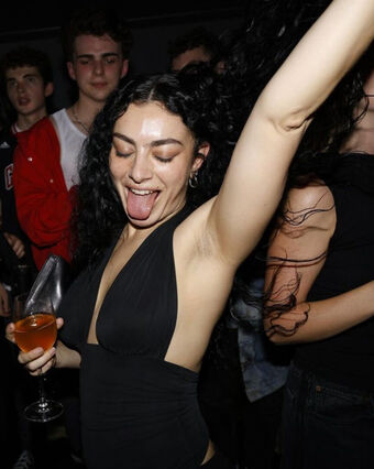 Charli-xcx