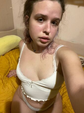 curly_decency