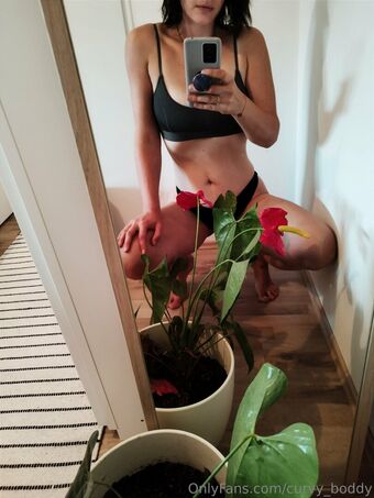 curvy_boddy