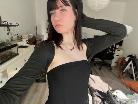 cuteeromana Nackt Leaks OnlyFans Foto 38