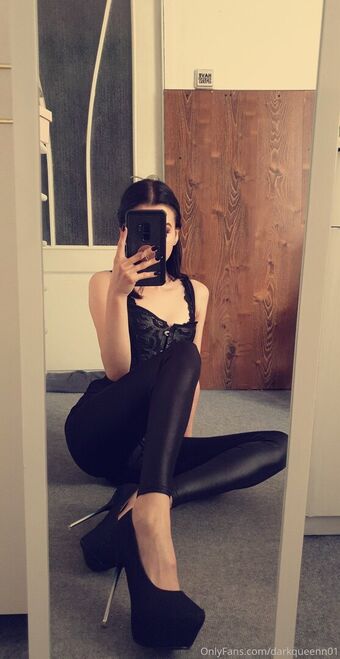 darkqueenn01 Nackt Leaks OnlyFans Foto 24