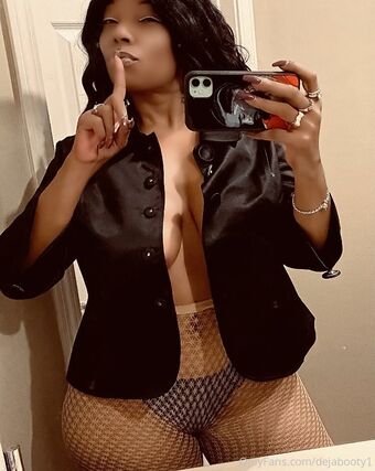 DejaBooty1