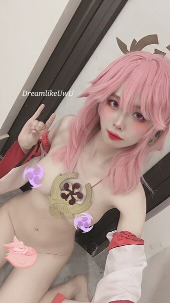 DreamlikeUwU