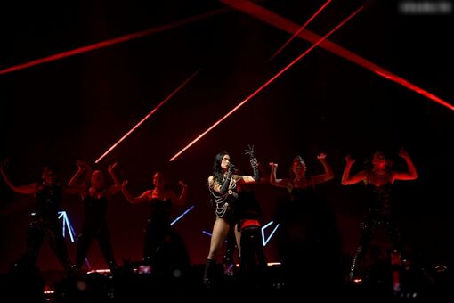 Dua-lipa