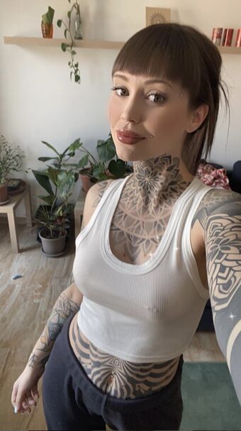 eleperuffo_ Nackt Leaks OnlyFans Foto 11