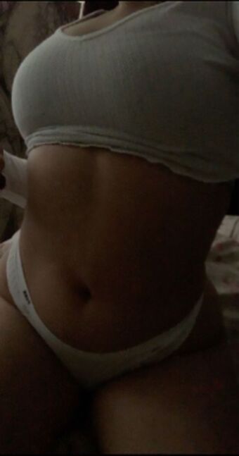 Elevhn Nackt Leaks OnlyFans Foto 3