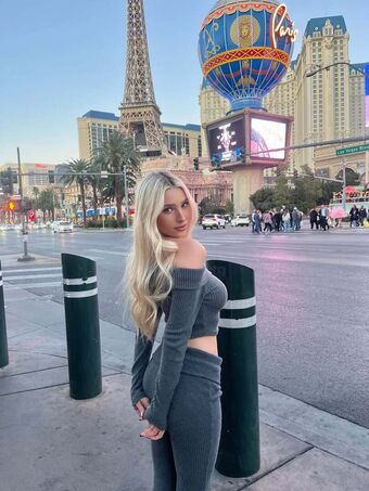 Ella Netzer Nackt Leaks OnlyFans Foto 175