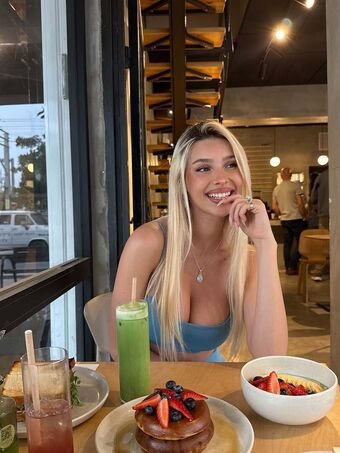 Ella Netzer Nackt Leaks OnlyFans Foto 179