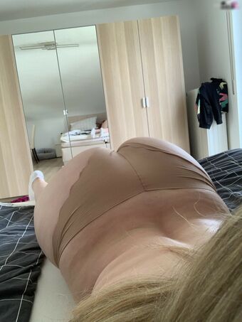 Emilia2005 Nackt Leaks OnlyFans Foto 3