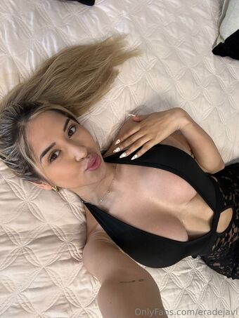 eradejavi Nackt Leaks OnlyFans Foto 13