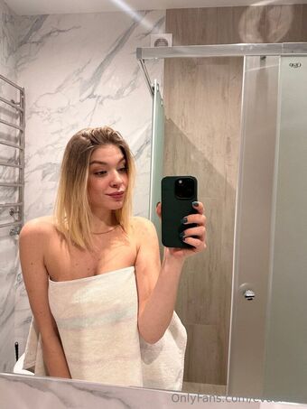 Evaarose