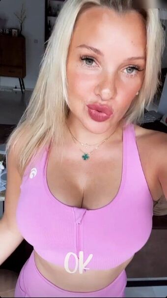Evelyn Burdecki Nackt Leaks OnlyFans Foto 43