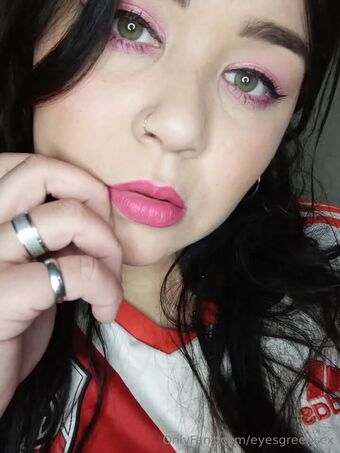 eyesgreensex
