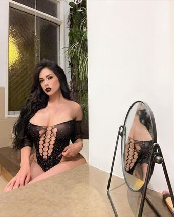 Fatima Segovia La Chuecona