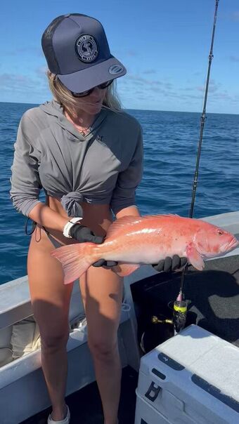 Fishhuntressamy Nackt Leaks OnlyFans Foto 12