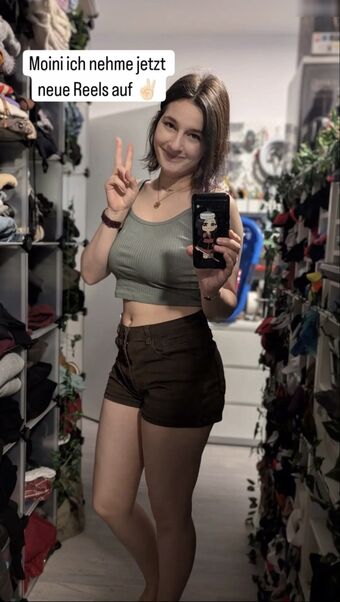 Haselnuuuss Nackt Leaks OnlyFans Foto 7