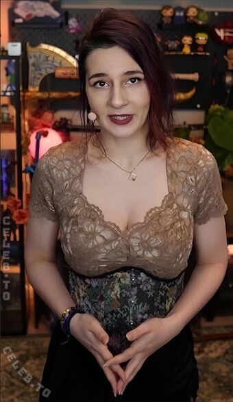 Haselnuuuss Nackt Leaks OnlyFans Foto 16