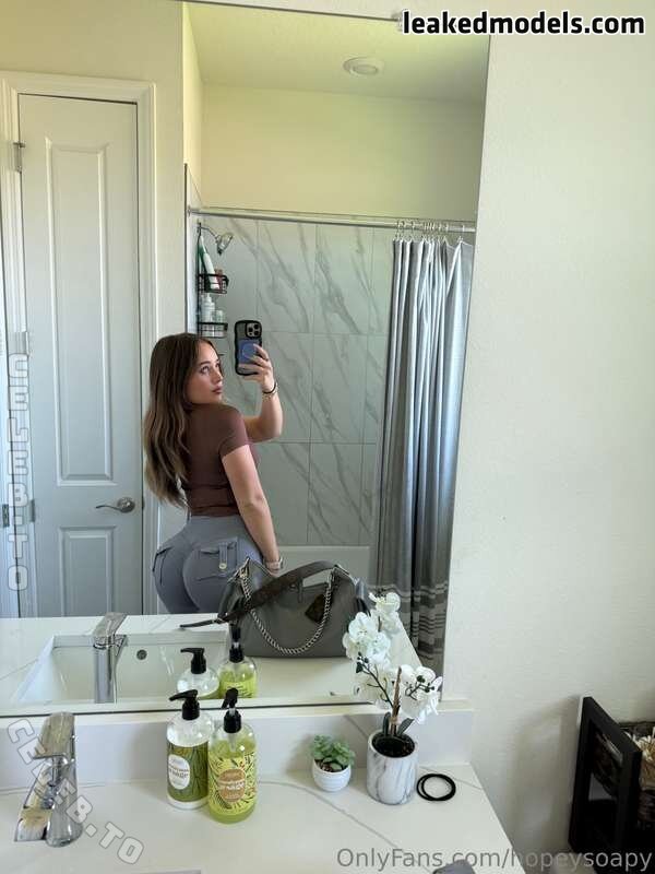 Hope Ann  hopeysoapy  hopie.schlenker Nackt Leaks OnlyFans Foto 3 -  Geleakte Models