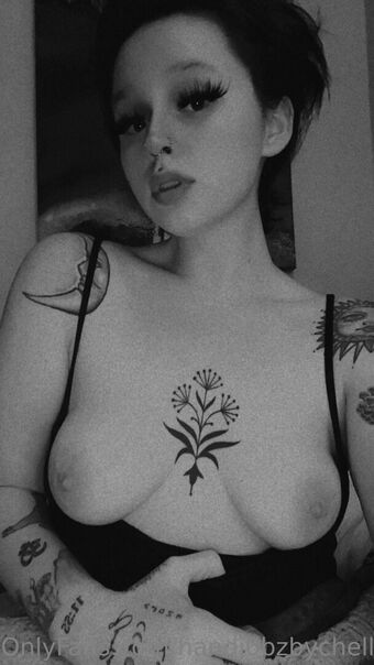 hotchellerae Nackt Leaks OnlyFans Foto 8