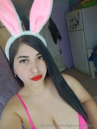 hotcurvyjasmine