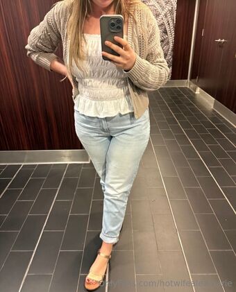 hotwifealexmarie Nackt Leaks OnlyFans Foto 6