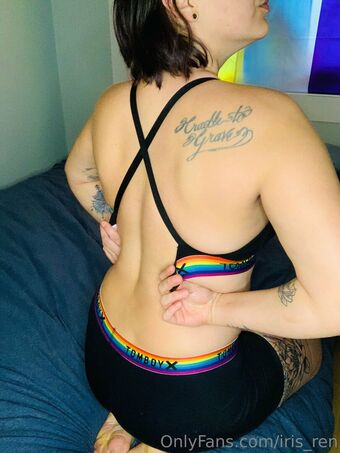 iris_ren Nackt Leaks OnlyFans Foto 19