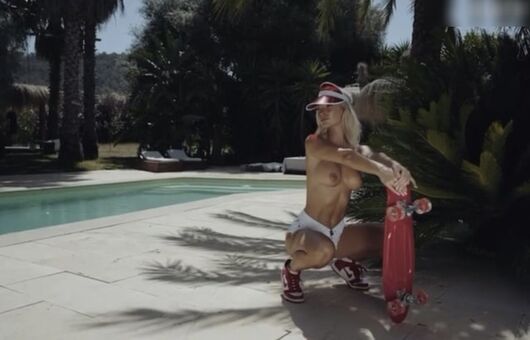 Isi Glück Nackt Leaks OnlyFans Foto 49