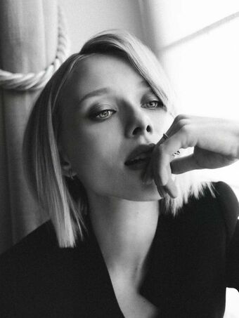 Ivanna Sakhno Nackt Leaks OnlyFans Foto 59